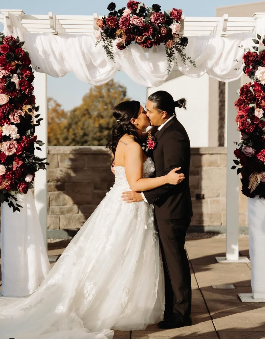 DIY Decor Rentals - floral swags, head table flowers & more DIY Decor Rentals - floral swags, head table flowers & more