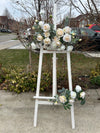 Welcome Sign - Easel with flowers - customizable. White wood or natural wood.