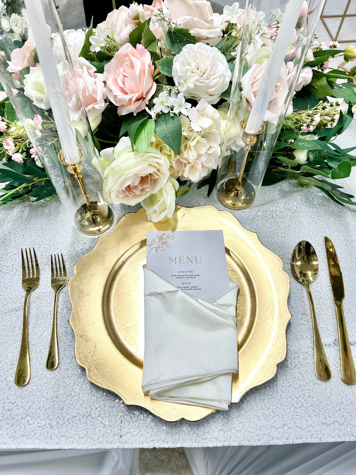 Metallic Gold Acrylic Charger Plates Scalloped Rim, Gold Plastic Charger Plates 13" - Rental