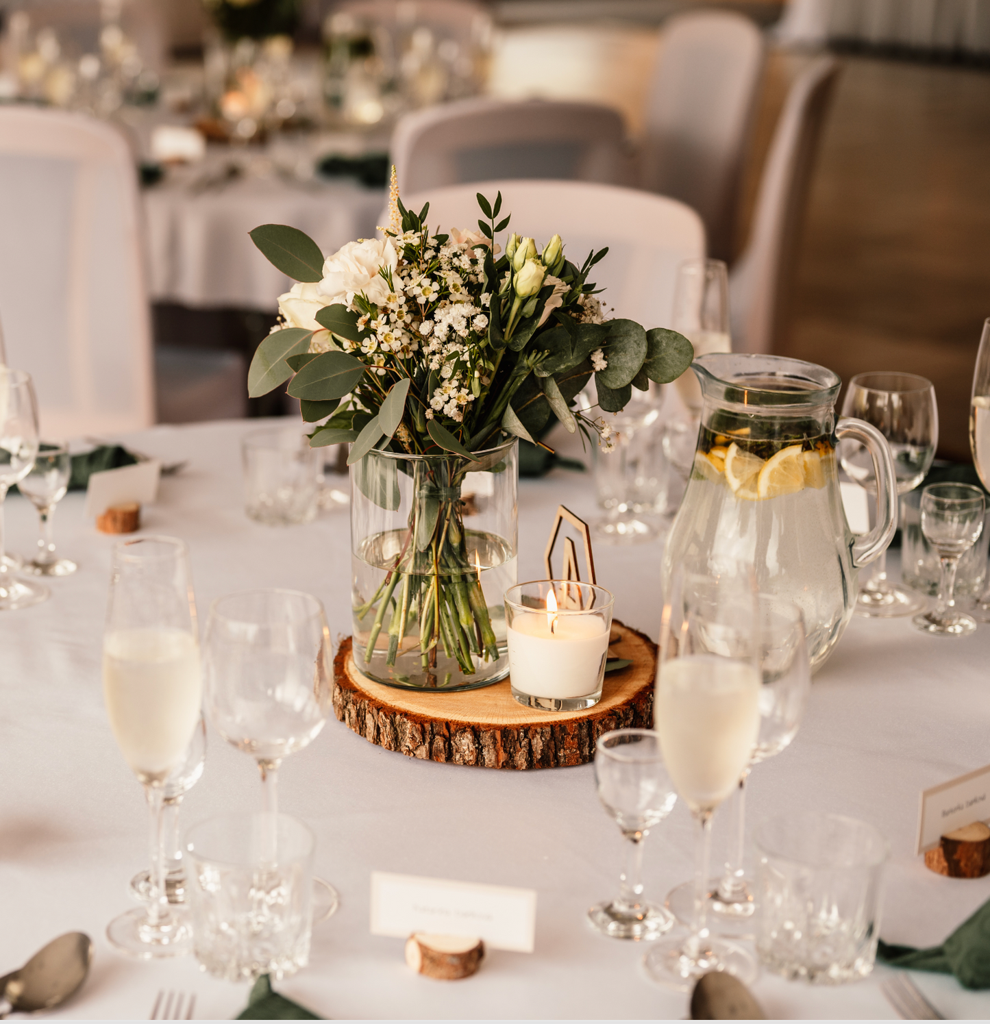 Small centrepieces with candles