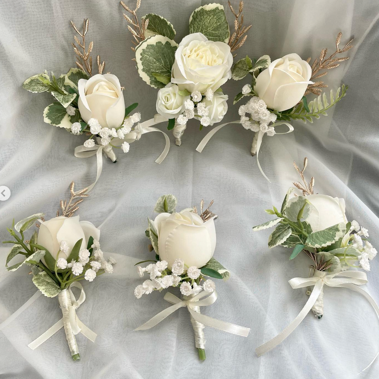 Custom Groomsmen Boutonnieres